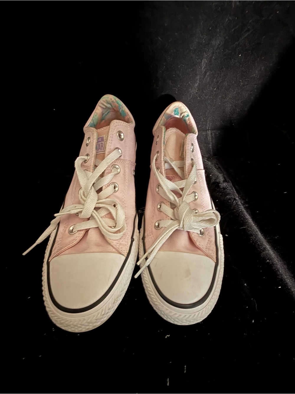 Converse Pink Low-Top Canvas Sneakers - Women's 9